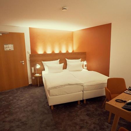 Hotel Adler Asperg Buitenkant foto