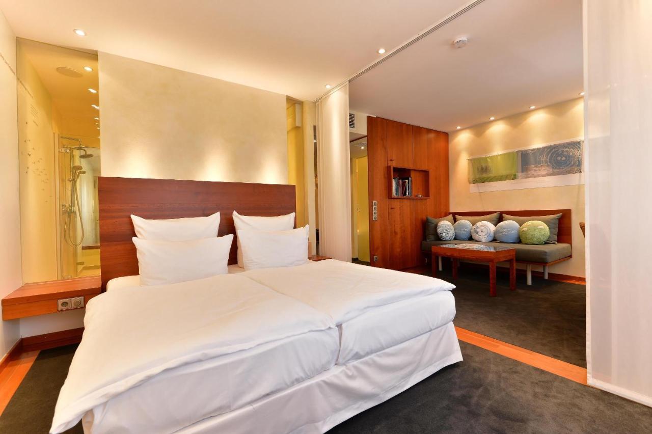 Hotel Adler Asperg Buitenkant foto