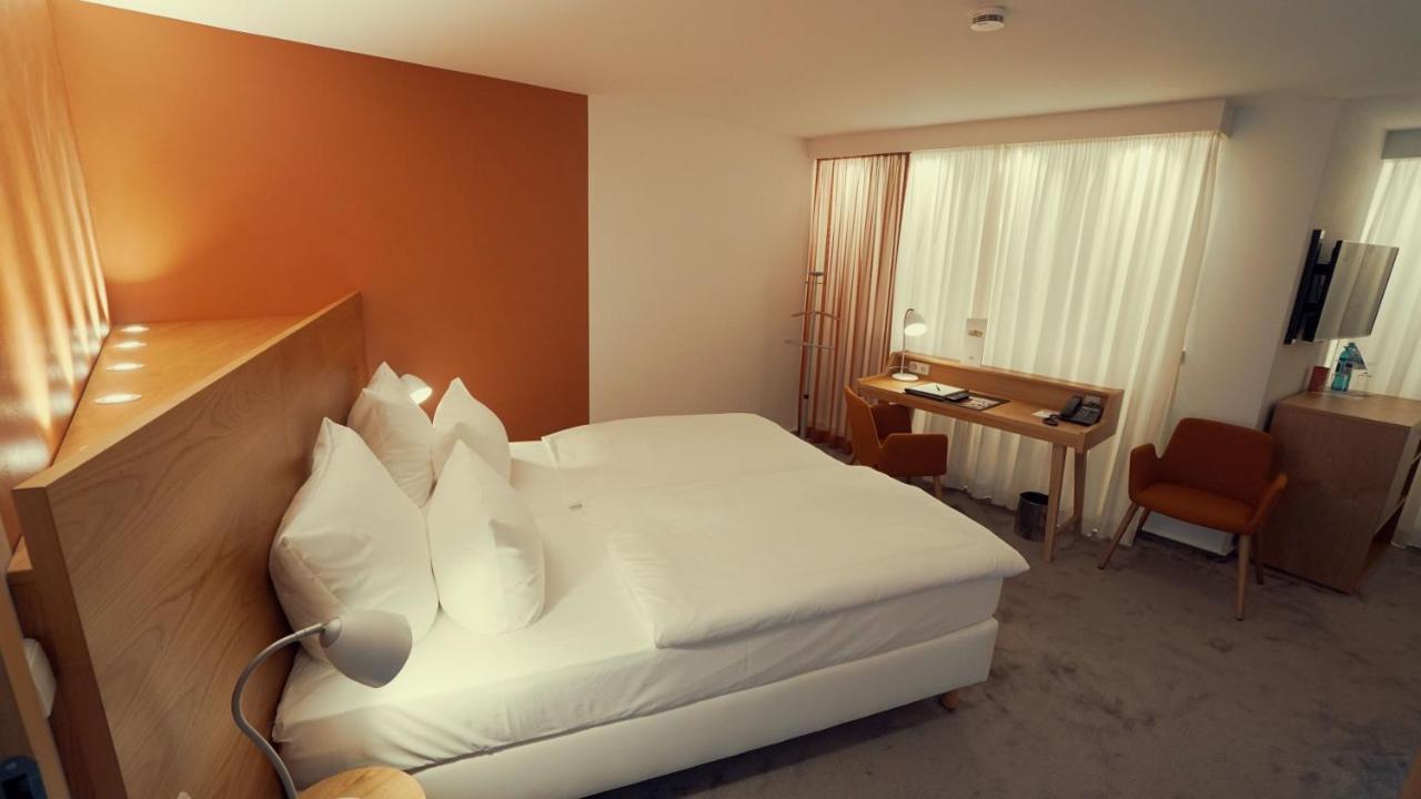 Hotel Adler Asperg Buitenkant foto